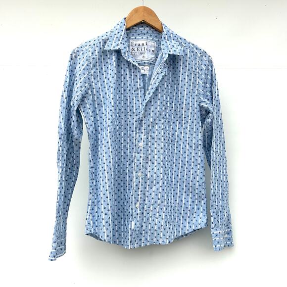 Frank & Eileen Barry Linen Button Down Blue Stars Stripes Small Shirt - Picture 2 of 8